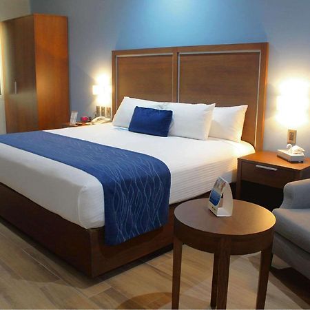 Comfort Inn Monterrey Norte San Nicolas de los Garza Luaran gambar
