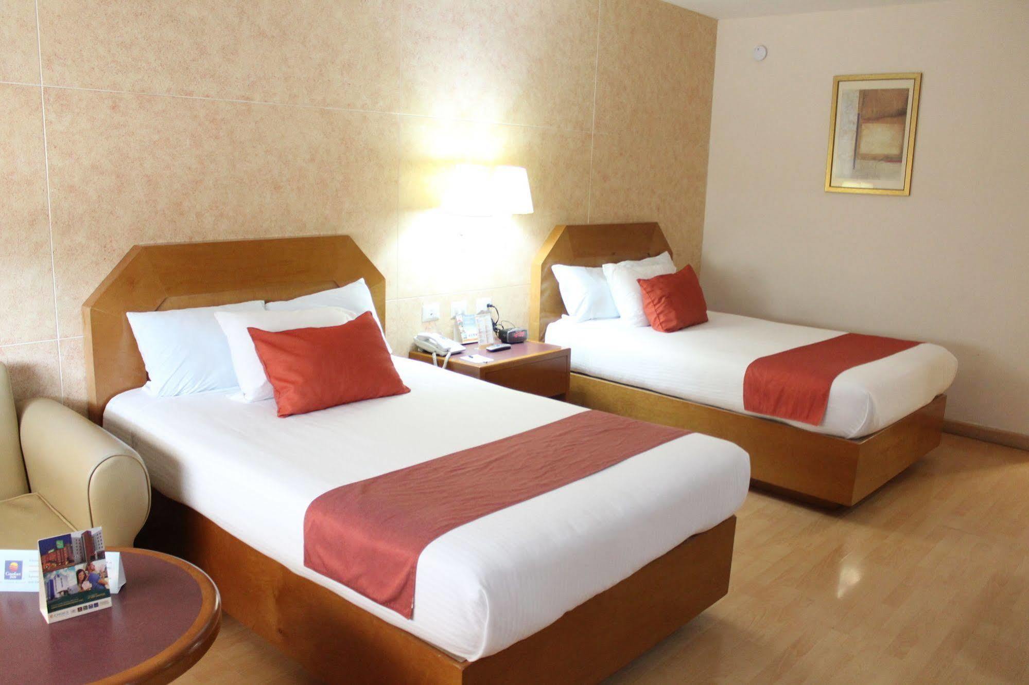 Comfort Inn Monterrey Norte San Nicolas de los Garza Luaran gambar