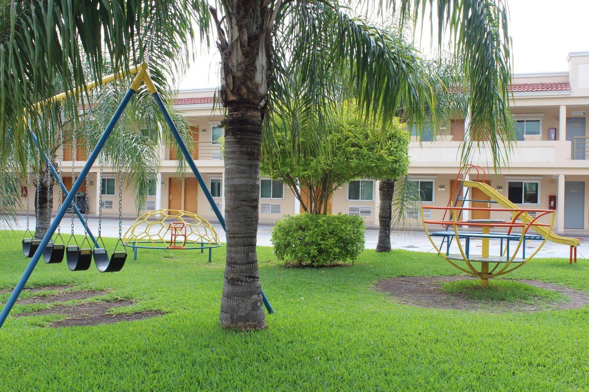 Comfort Inn Monterrey Norte San Nicolas de los Garza Luaran gambar